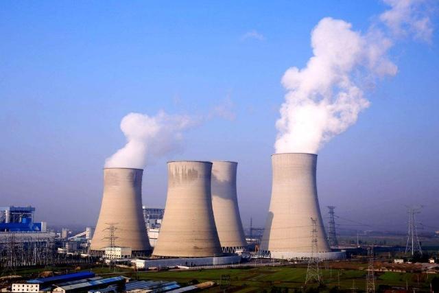 我國的火電廠燃燒一噸的煤礦，能產(chǎn)生多少電量？